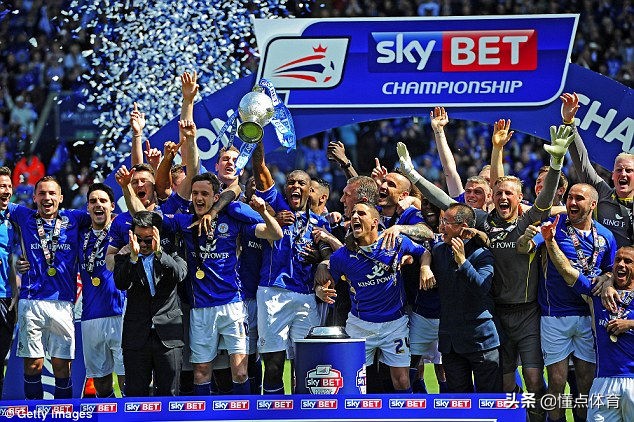 足球30个难忘瞬间,足球史上最难忘的场面