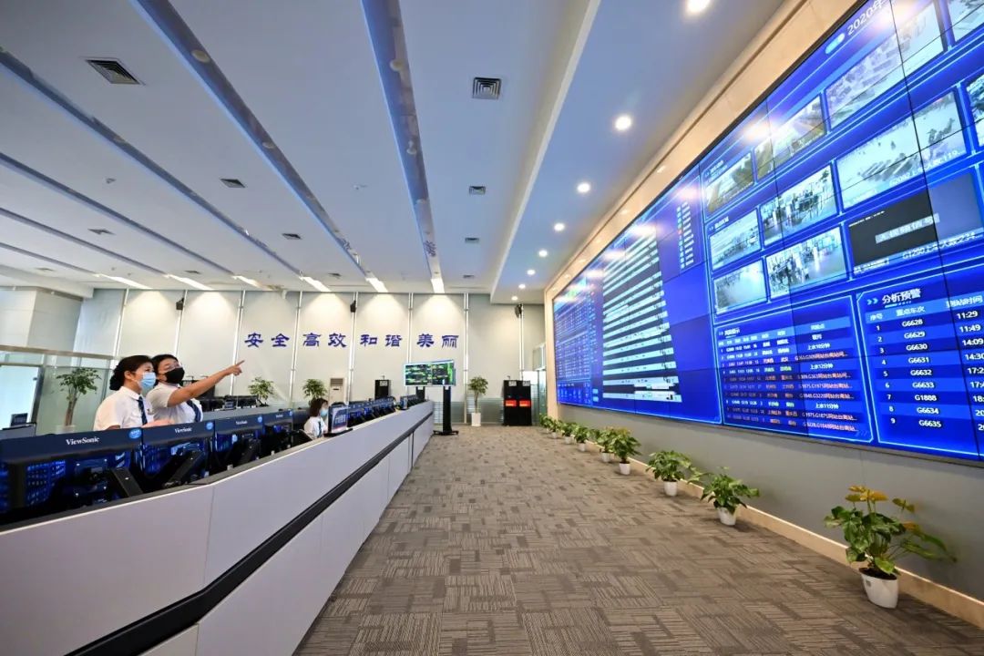 雨天车辆安全锦囊,雨天出行安全小锦囊