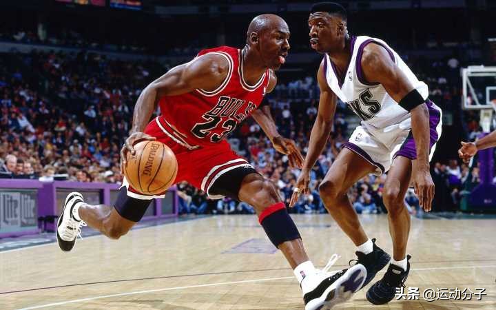 nba球员的鞋和普通人的鞋比,nba球员有多少鞋子