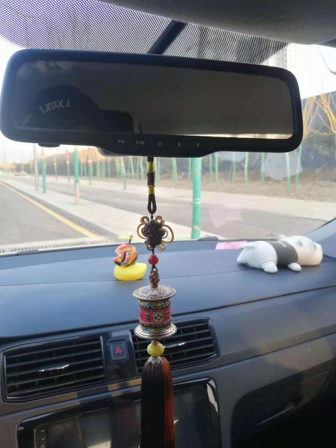 经济耐用省油的车桑塔纳,一万公里的新桑塔纳的优缺点