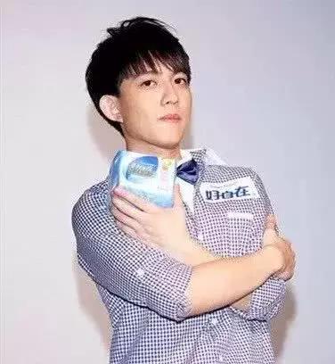 盘点那些明星拍的魔性广告,盘点明星拍过最尴尬的广告