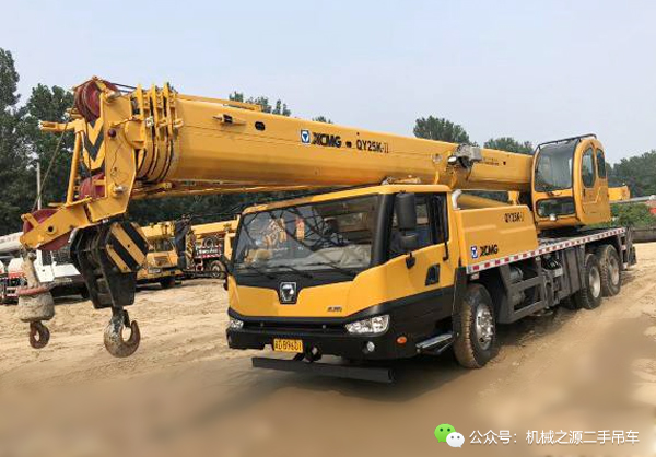 新发布的二手吊车,买新款吊车