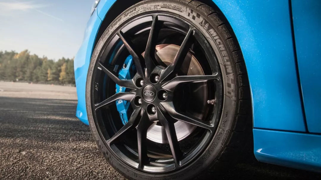 看轮胎参数就知道轮胎性能,轿车轮胎性能均衡标准