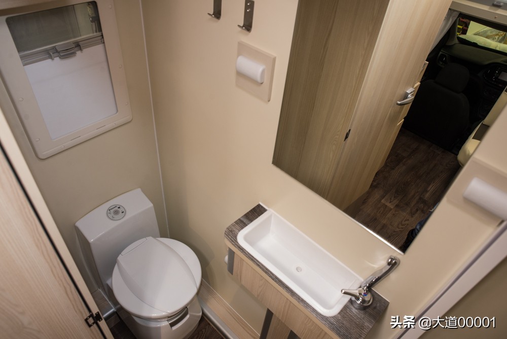 皮卡房车最佳方案布局,皮卡房车后置厨房布局