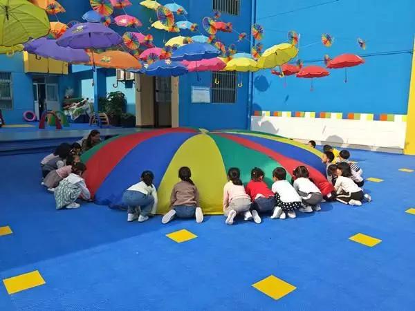 碧桂园百城公益行南部站,梦想碧桂园慰问儿童