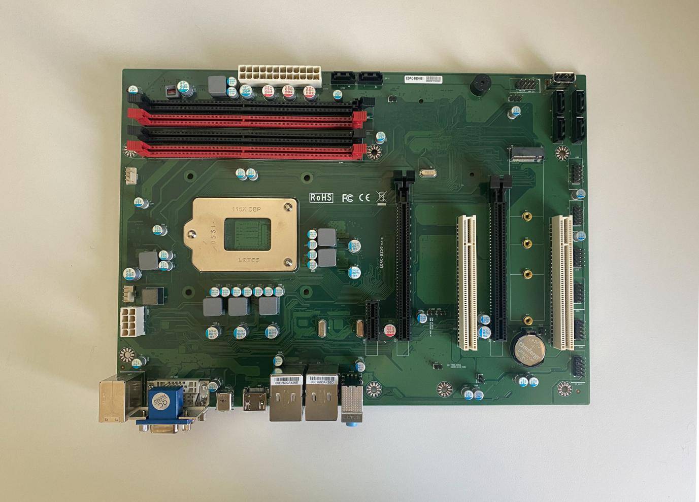 换cpu和主板电脑里的东西还有吗,电脑系统是装在主板还是cpu上