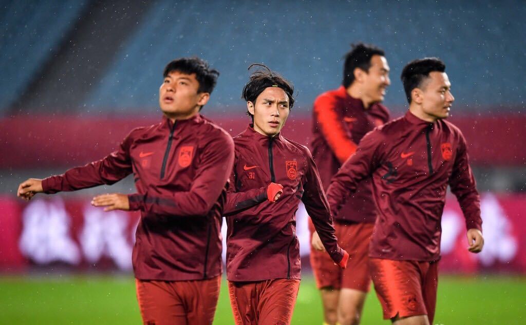 国足大名单难产！曝总局亲自把关国脚人选，新帅已然成傀儡教练！