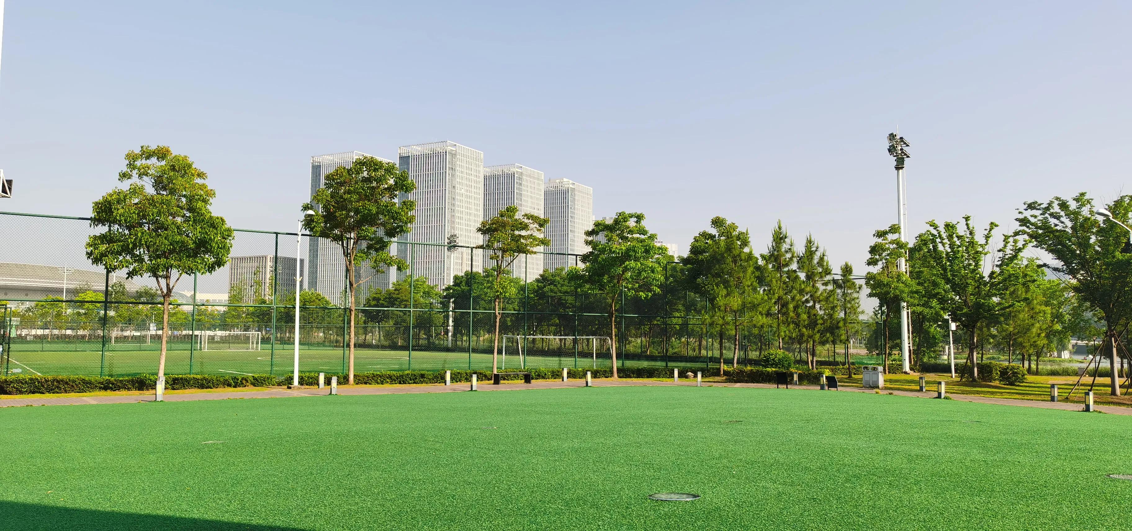 沌口足球公园服务中心,沌口足球公园水上乐园