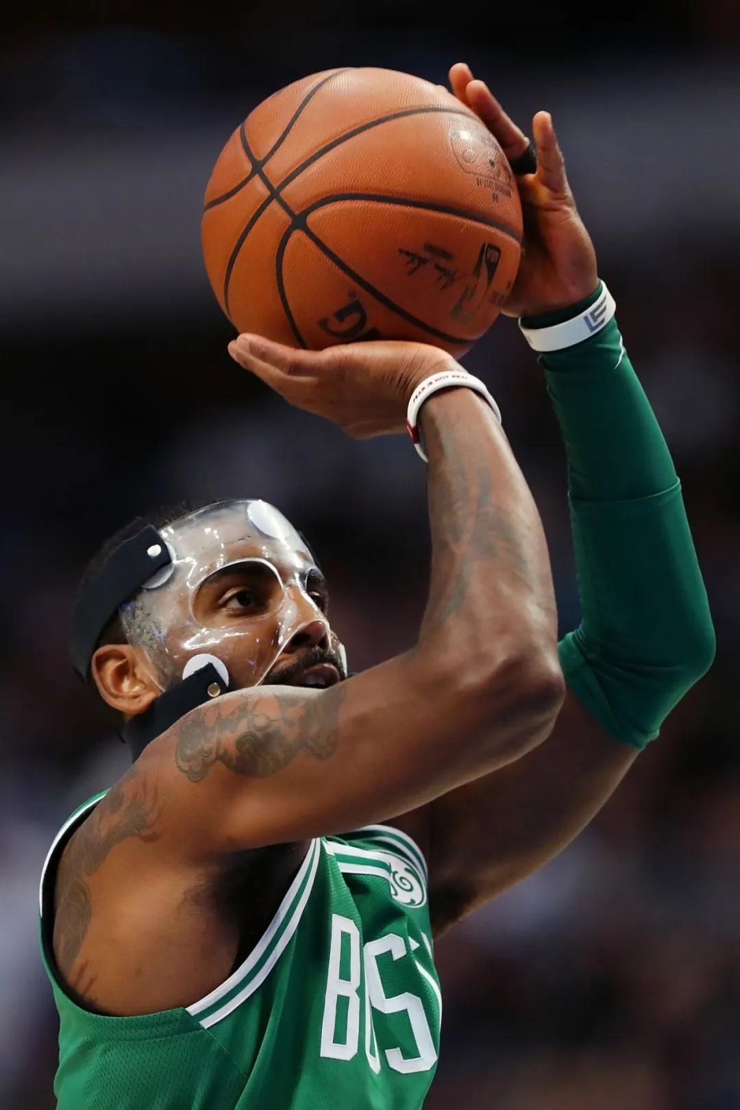 欧文卖掉詹姆斯送的签名鞋,欧文卖掉詹姆斯亲笔签名鞋