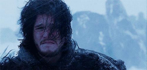 这个冬天很冷需要一件羽绒服,这个季节真的很需要羽绒服暖身