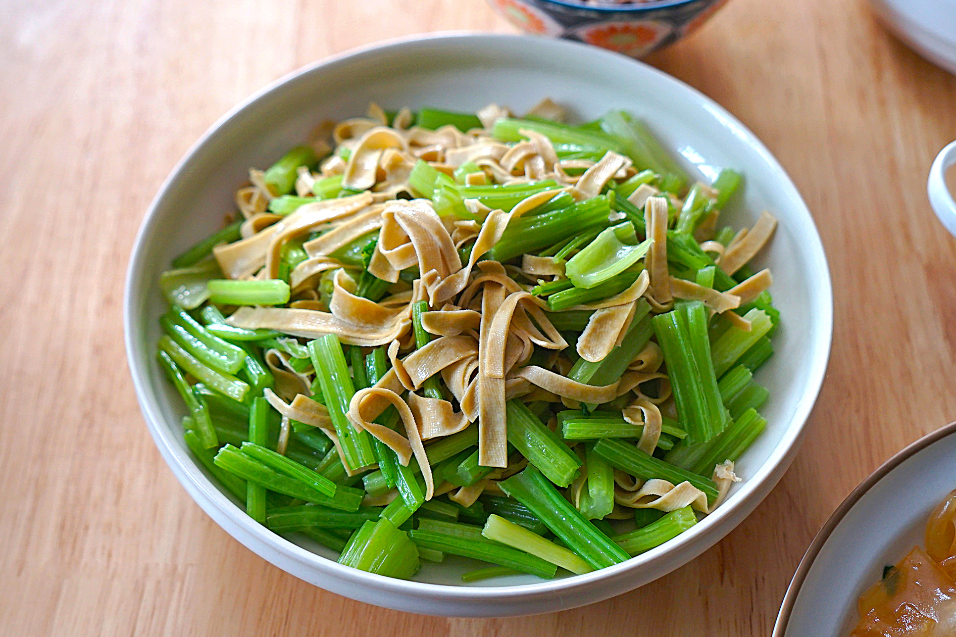 90后一家三口一菜一汤的幸福晚餐,会做饭顿顿四菜一汤每天不重样