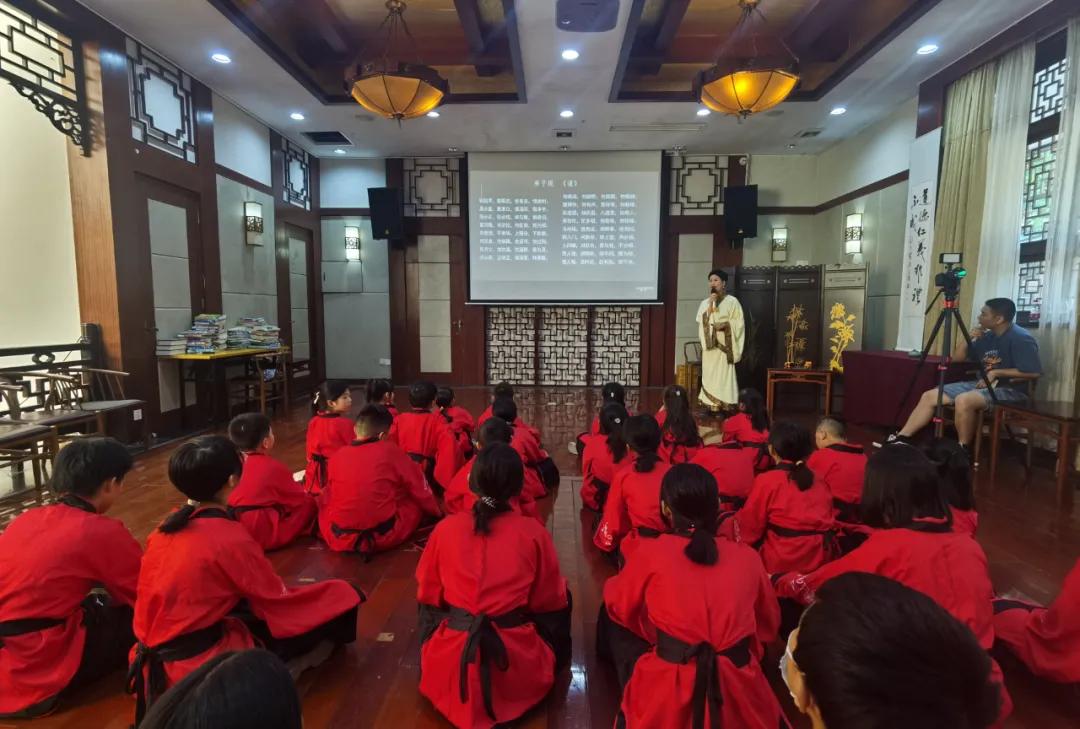 涔濈暪涔﹂櫌,涔濈暪涔﹂櫌绔崍