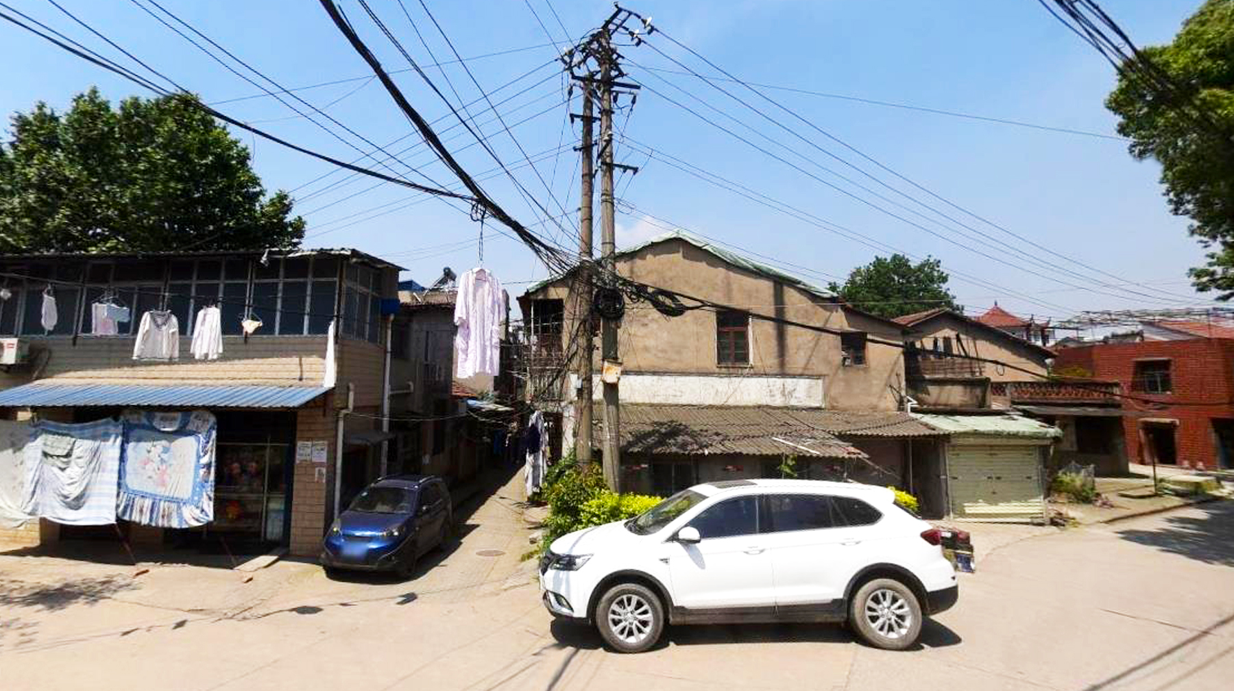 武汉市江岸区附近的城中村,武汉仅存的城中村