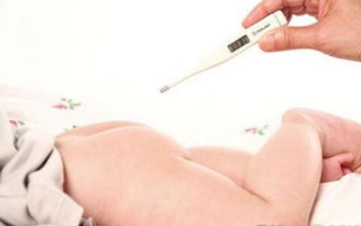 孩子发烧不要慌如何正确降温,晚上孩子发烧最有效的退烧方法