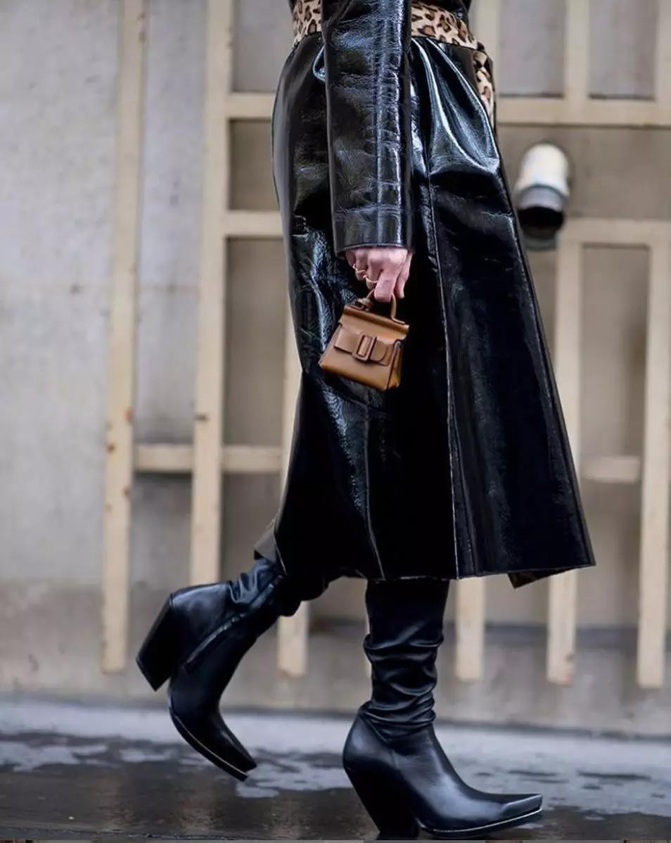 最新款的腰包简单一点,斜挎腰包最值得入手的大牌