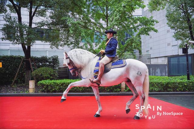 SpaintoYou--你的私人活动地图