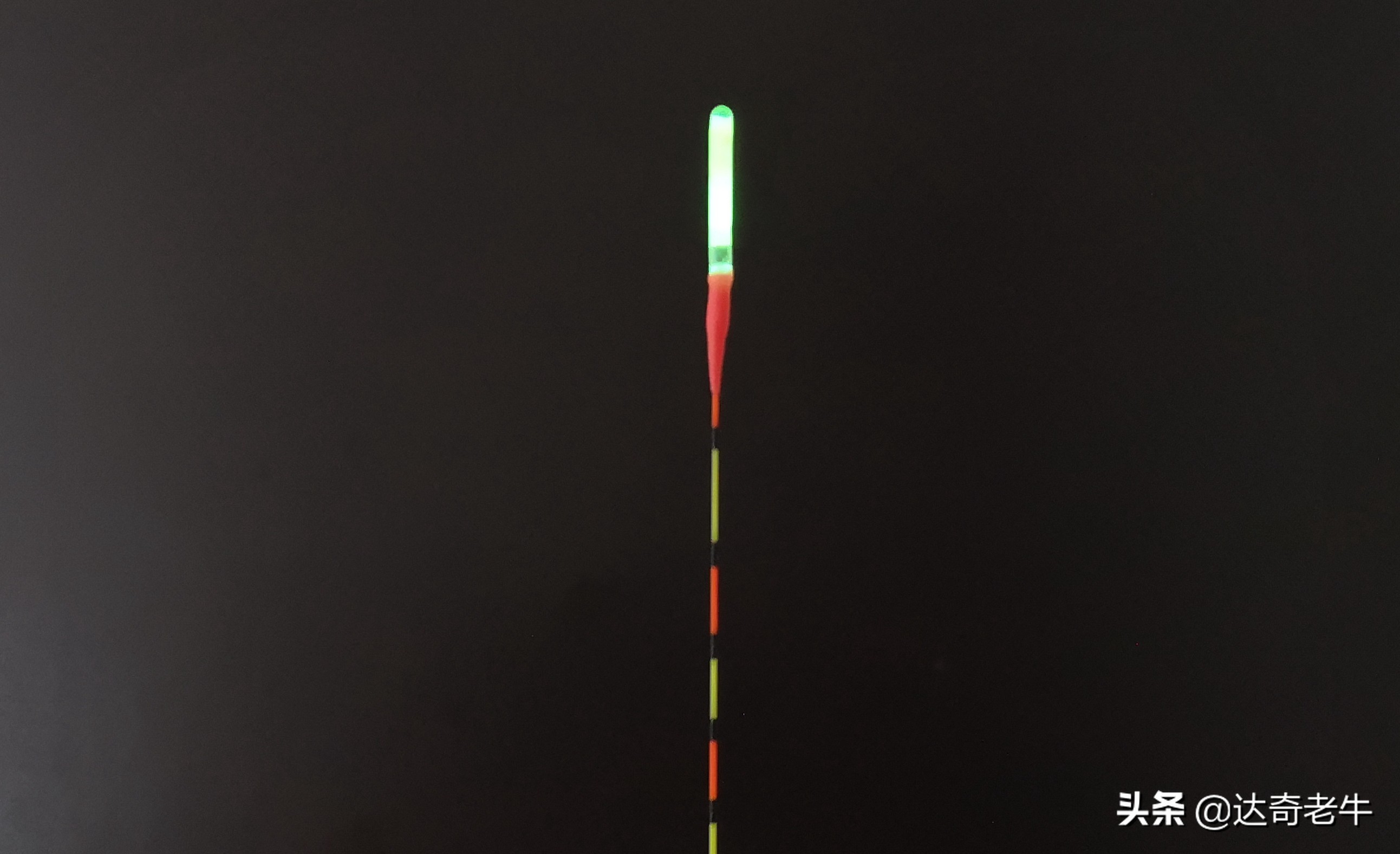 漂尾加粗夜光浮漂夜钓视频,浮漂加上荧光棒为何立不起