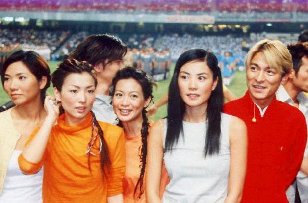 郑秀文在香港和王菲谁更火,郑秀文和王菲谁的地位高