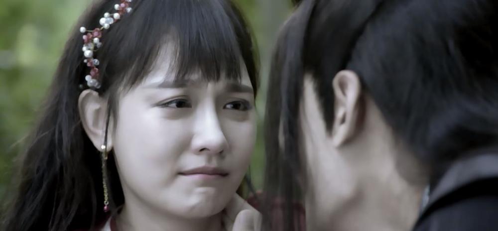 呕了……看完这部《新白蛇传》，我想向“四千年美女”道歉