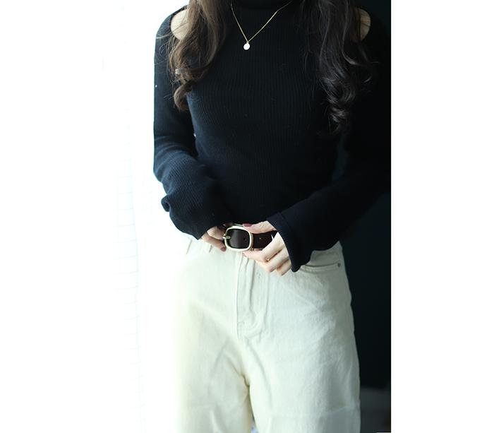 是件称职的“解忧”白裤工装！四季匹配能力：超级赞哦~