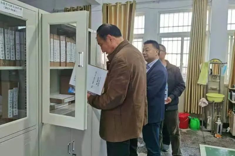 乘风破浪，逐梦而行——新县城关二小叶继昌校长2021元旦致辞