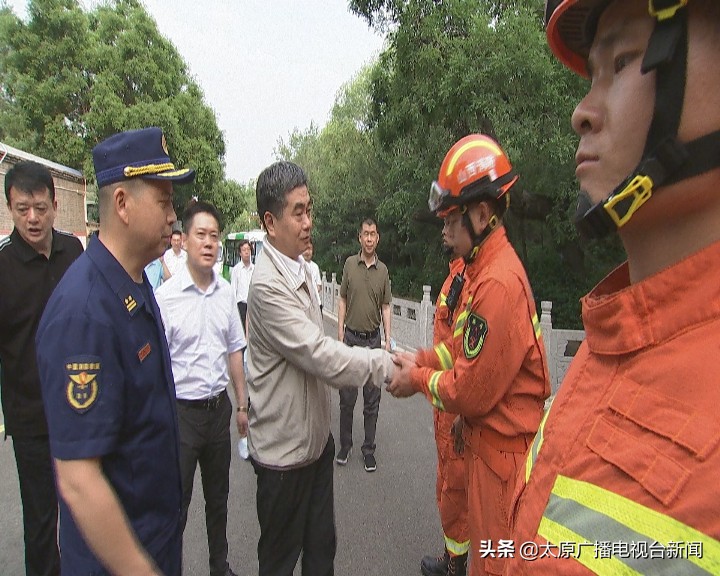 张新伟督导检查安全生产工作时强调坚决守住安全生产红线底线为*党**的百年华诞营造安全稳定的社会环境