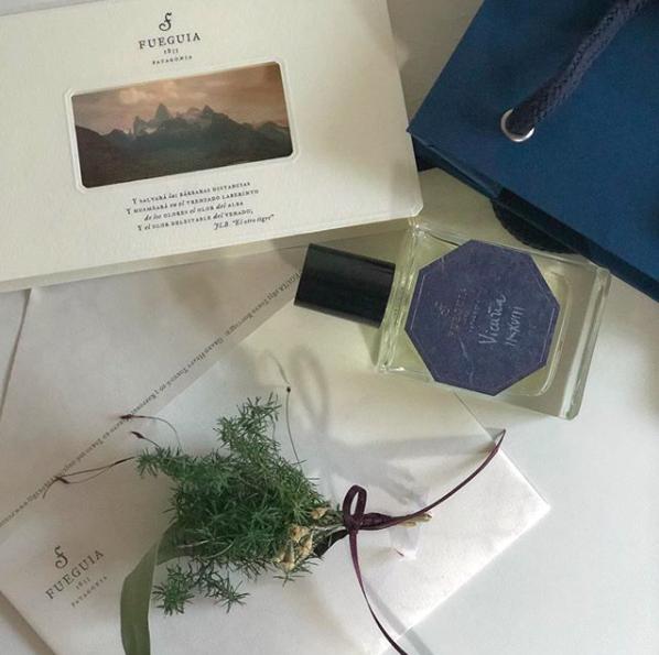 总裁夫人紫色绣球花透露花语，张大奕什么都能打版，唯独香水不行