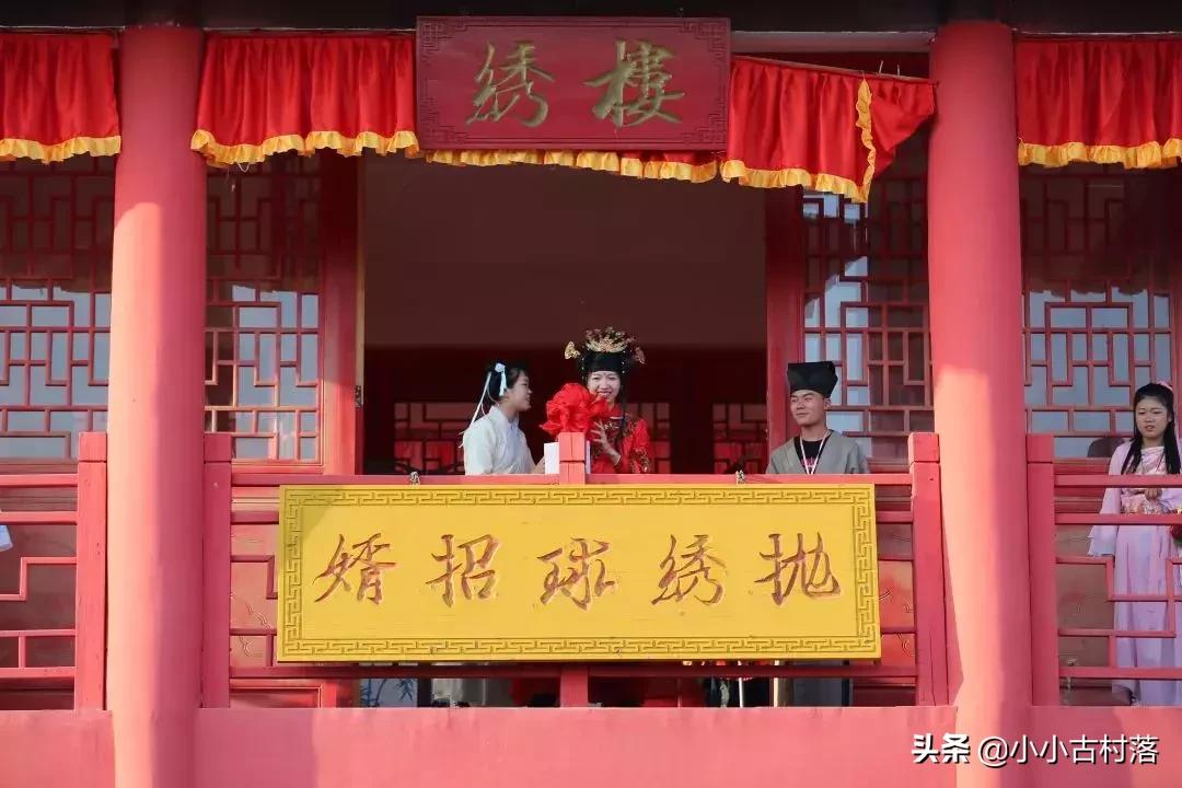 今年花灯庙会在哪里 (山东庙会花灯哪里好玩)