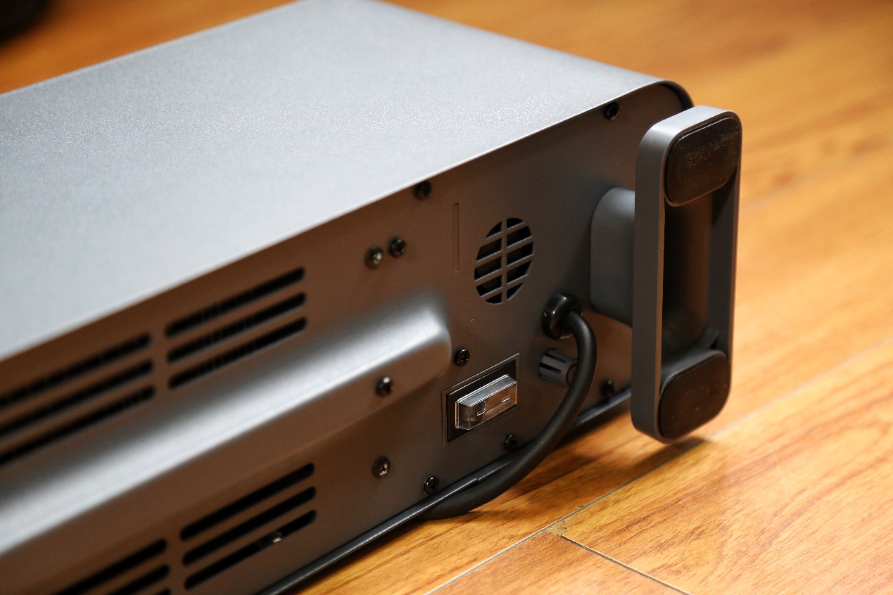 踢脚线智能电暖器,米家石墨烯折叠踢脚线电暖器超薄