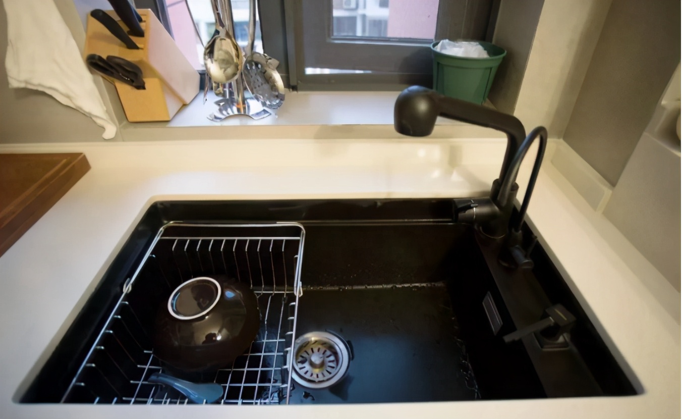 定制橱柜如何选五金,定制橱柜怎么选择板材