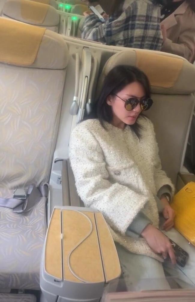 张雨绮机场视频完整版,张雨绮机场完整视频