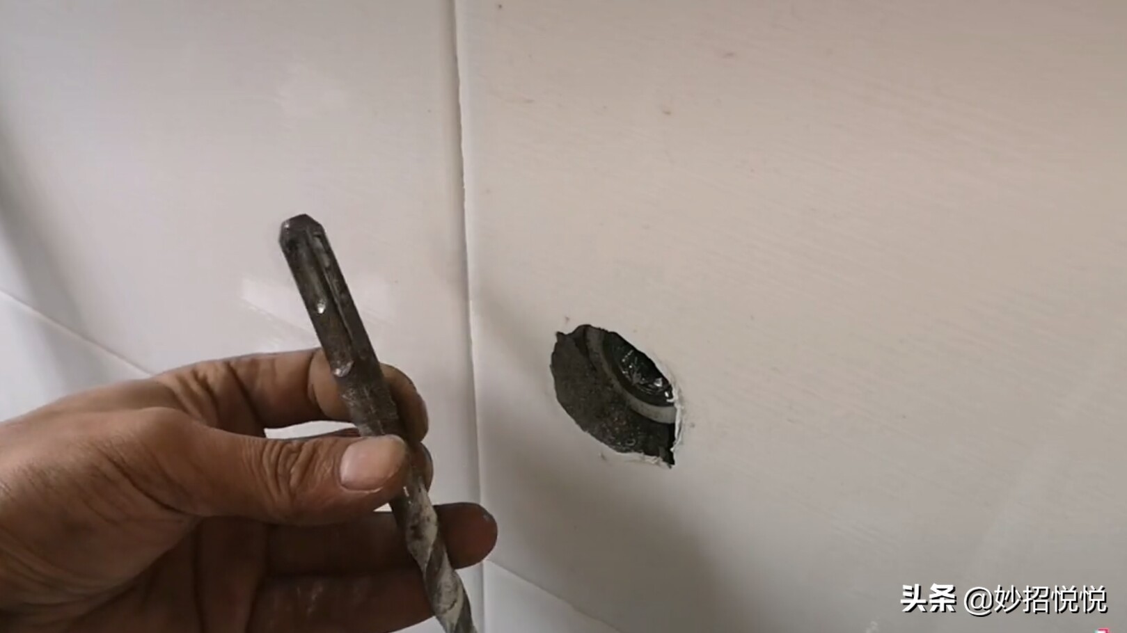 水龙头断在墙里怎么维修,水龙头断墙壁里了怎么更换