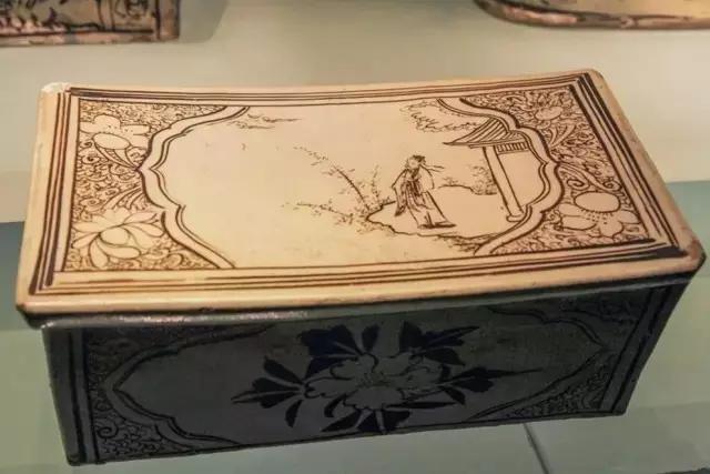 古代人为什么睡那么硬的瓷枕,古人睡觉真的都用瓷枕吗