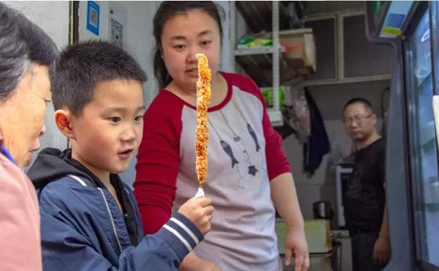 做炸串摆地摊多久能回本,摆地摊做炸串生意不好怎么办