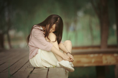 突然感觉自己一无是处情绪低落,感觉自己一无是处的文案