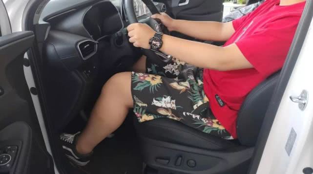 北京现代第四代胜达详细介绍,正面竞争和错位竞争