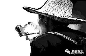 父亲年轻时背上的龙形胎记惊动了日本鬼子，临终不许说自己不行了