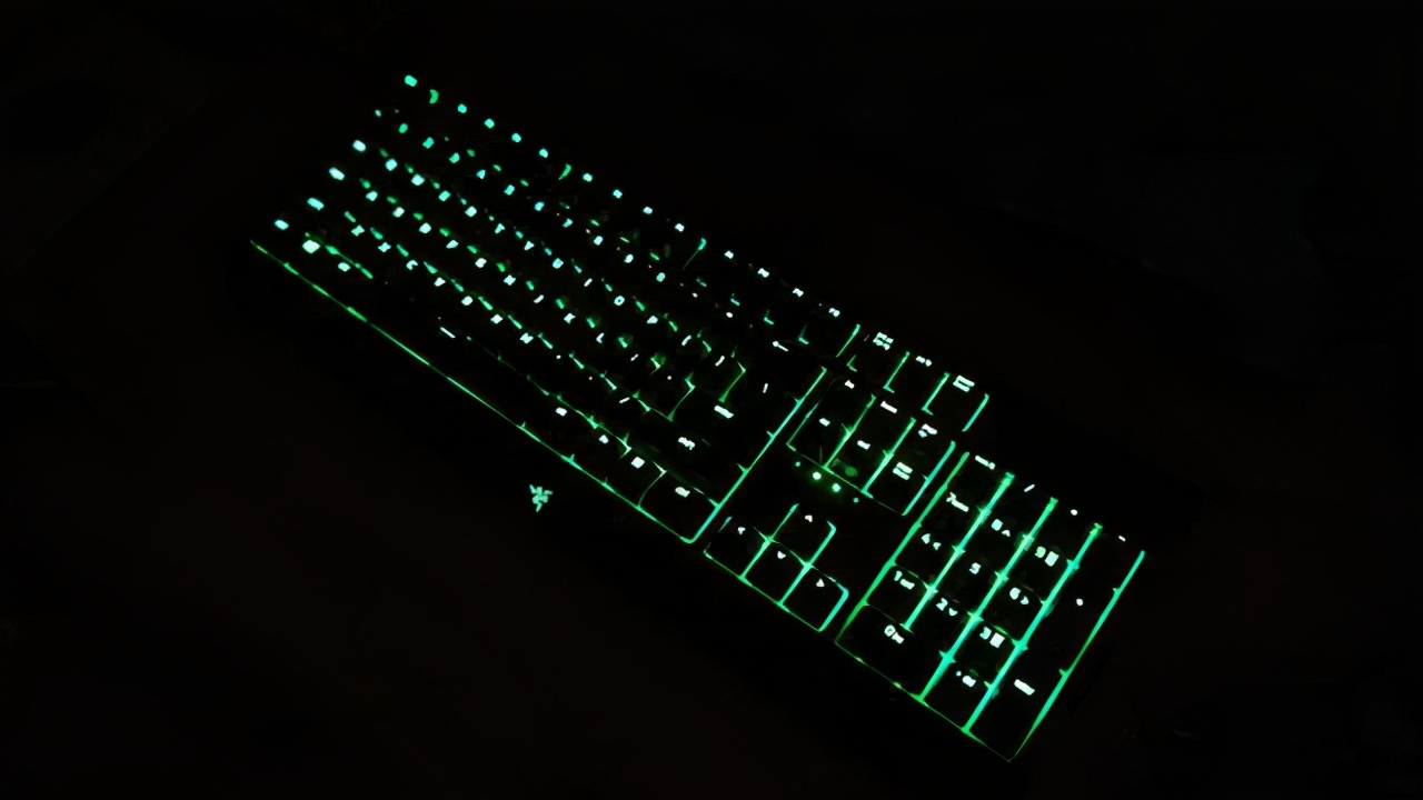 雷蛇黑寡妇蜘蛛标准版键盘好用吗,雷蛇绿轴黑寡妇蜘蛛v3键盘