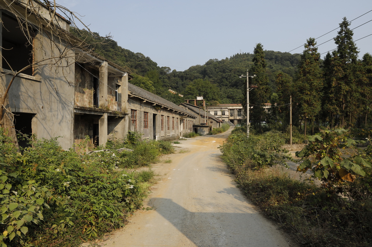 三线系列之13:国营二三八厂,国营湖北华中精密仪器厂