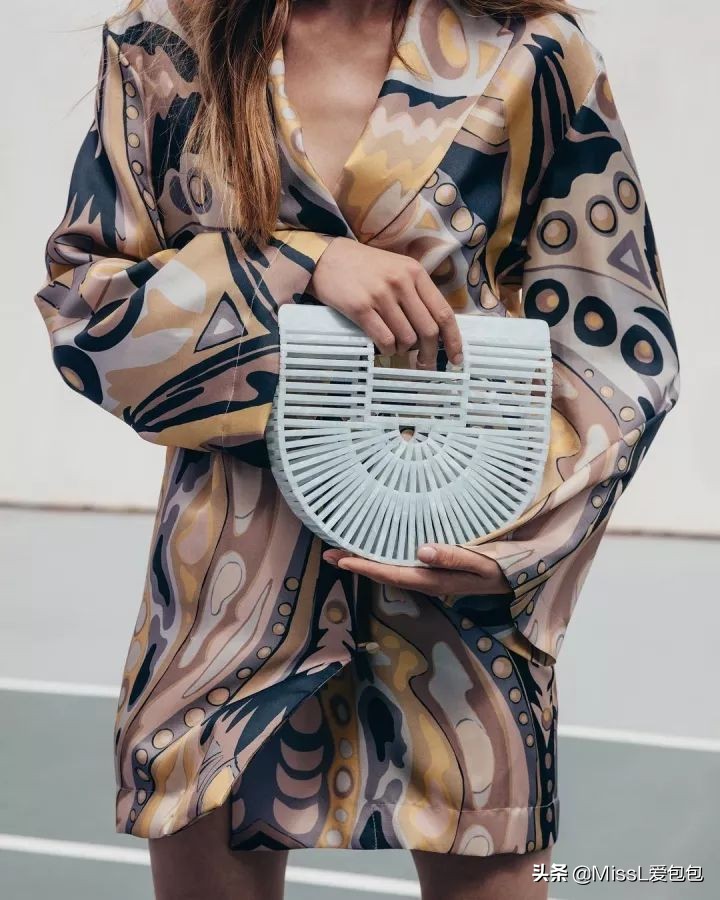 100元左右最好看的小众包,100元又上档次又不贵又小众的包