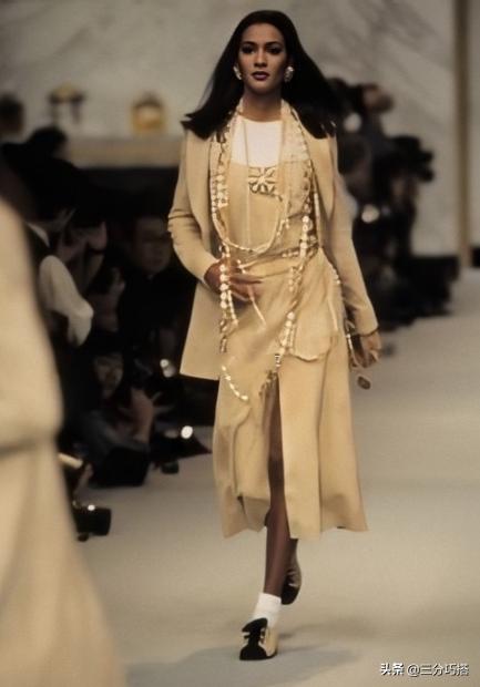 香奈儿最新服装设计理念,香奈儿设计师设计风格