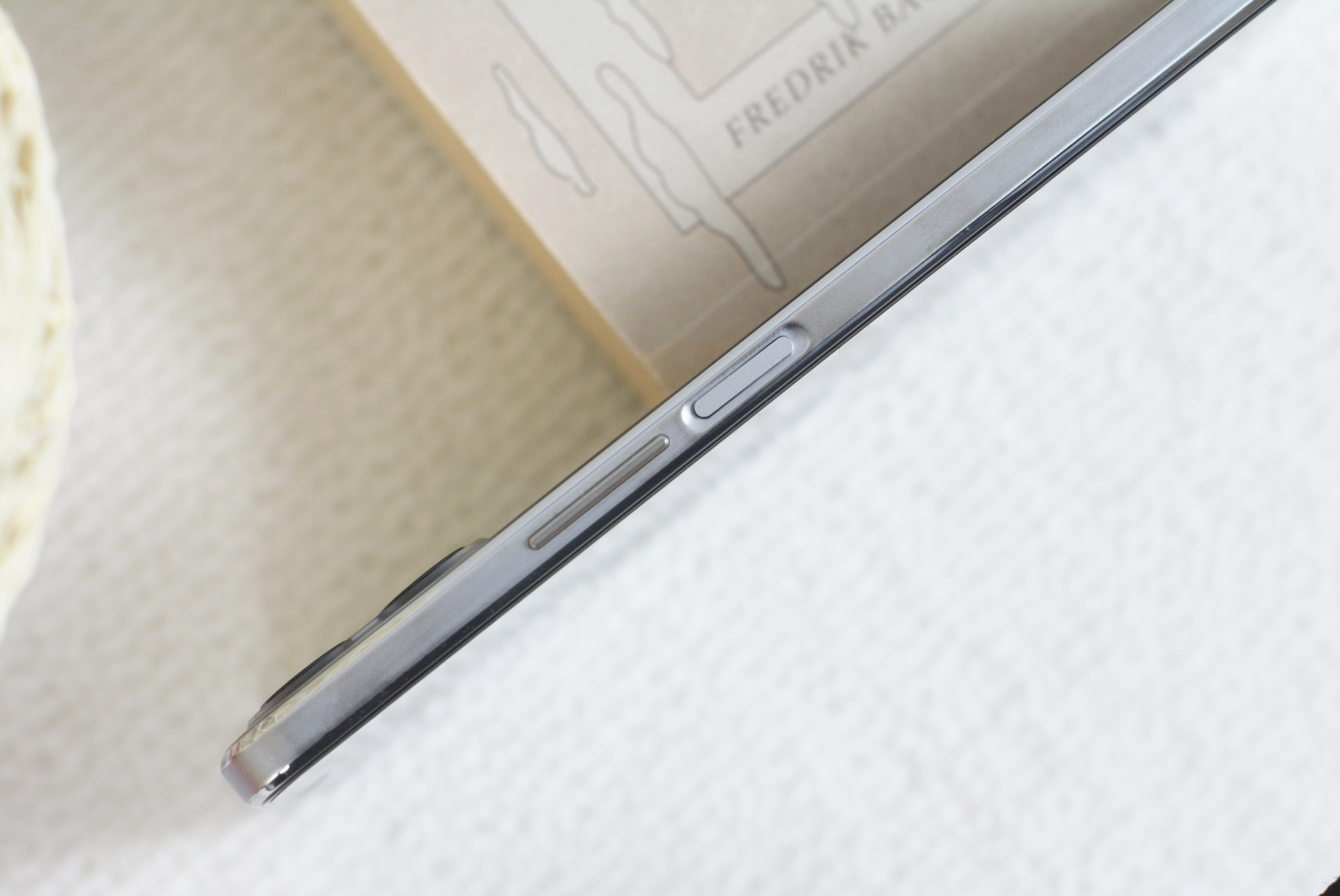 大屏与轻盈兼得荣耀x30i评测,荣耀x30i测评科技美学