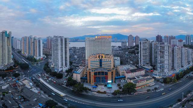 上海大学第一附属医院全国排名,上海复旦大学附属医院一共几所