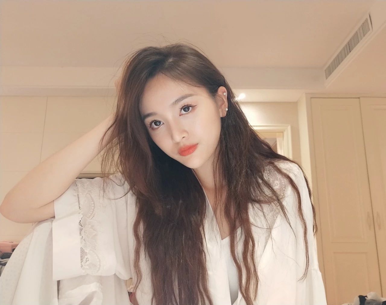 吴宣仪换了几次发色,吴宣仪promise发色