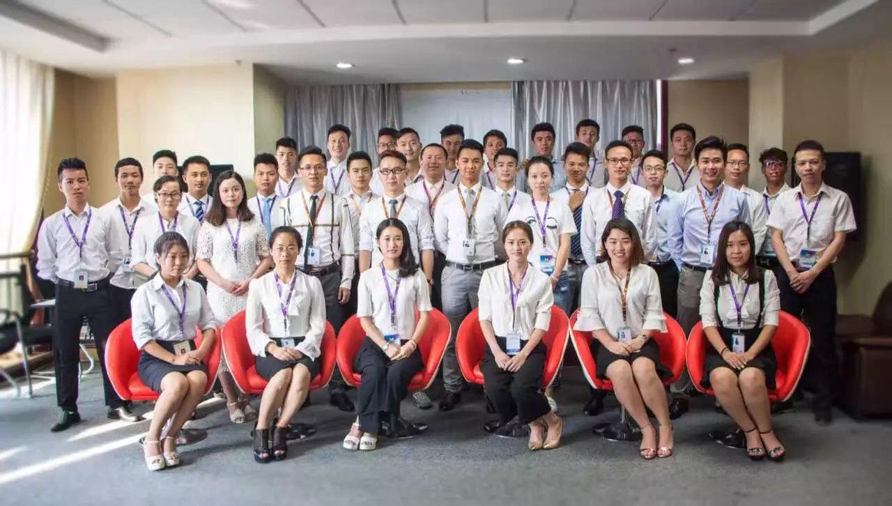 农村娃的创业故事,17岁农村儿童创业故事