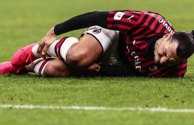 伊布受过哪些伤,伊布休战9个月恢复训练