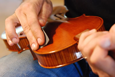 小提琴油漆怎么修补,小提琴油漆制作方法视频