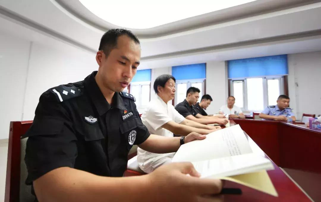 不忘初心牢记使命主题教育五峰铺,社区不忘初心牢记使命主题教育