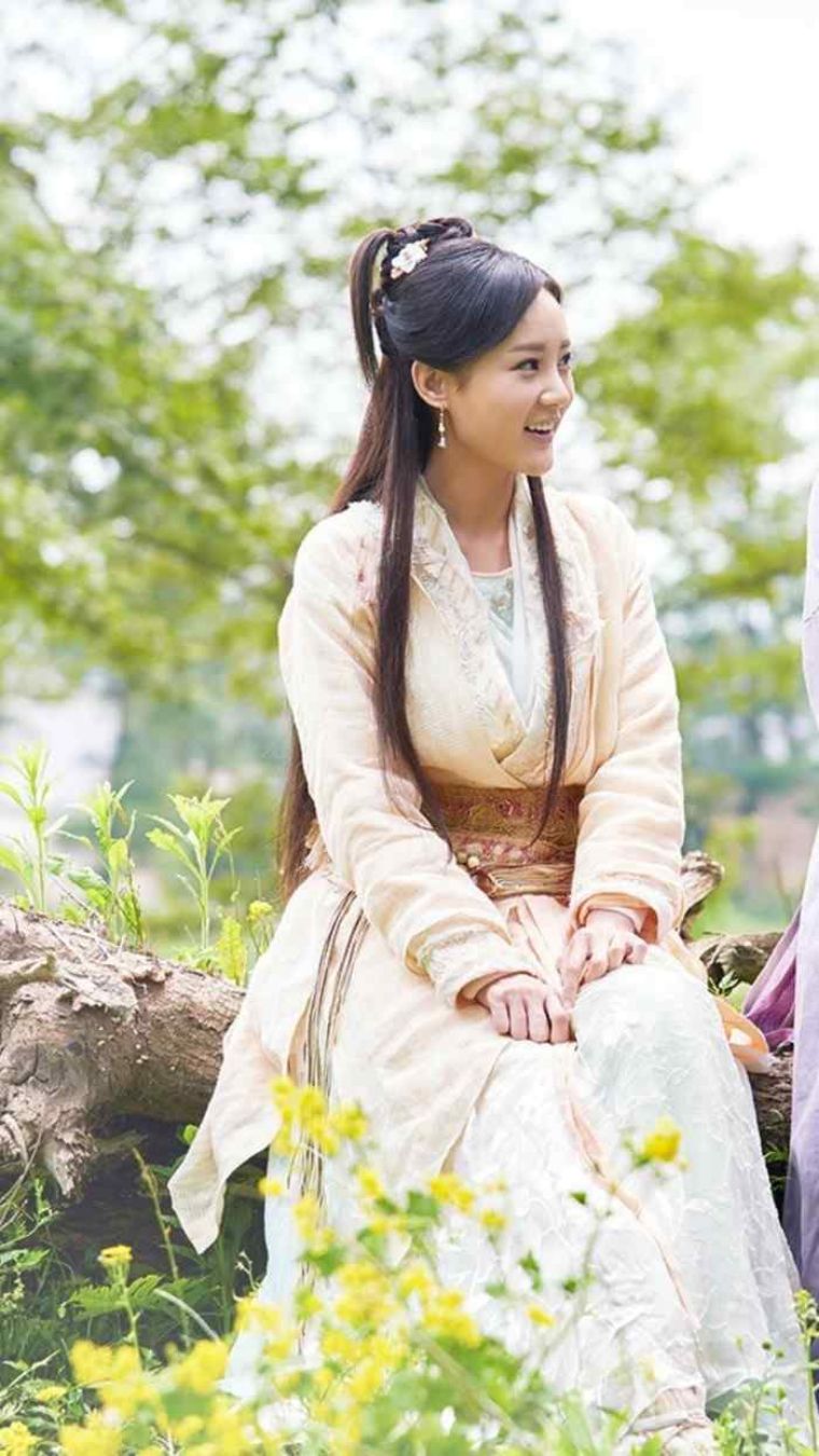 黄蓉为什么是妖女,黄蓉的女儿为什么那么笨