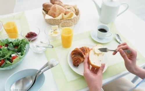 孕吐食道灼伤怎么缓解,缓解孕吐的食物和水果